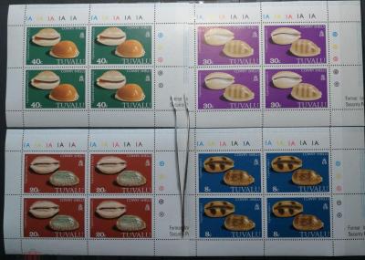 Тувалу фауна моря раковины 1980 MNH малые листы 4 серии.jpg
