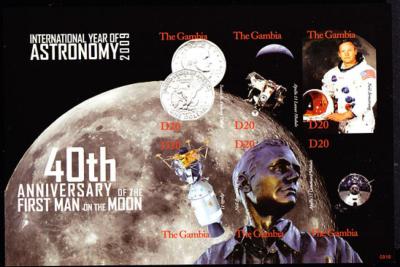 GAMBIA(2009) 40th anniversary of first man on Moon. Susan B. Anthony coin-4400.jpg